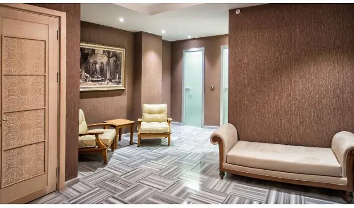 The Conforium Отель 3*