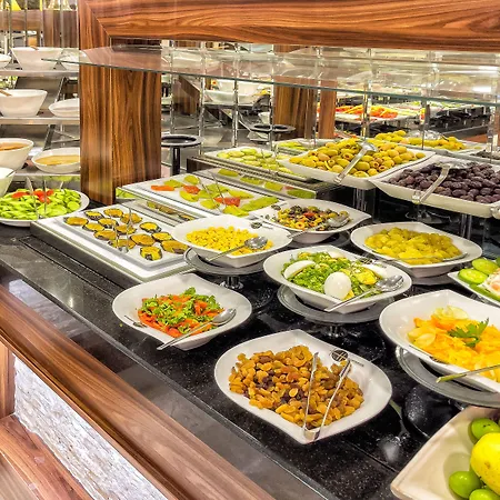 Hotel The Conforium 3*