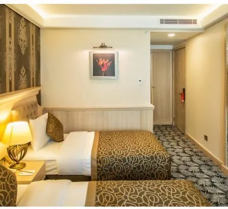 Hotel The Conforium 3*