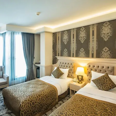 Hotel The Conforium 3*